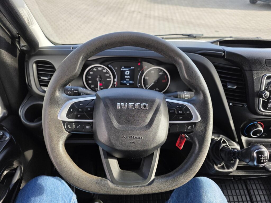 ZCFCE35B90D697678 (20)